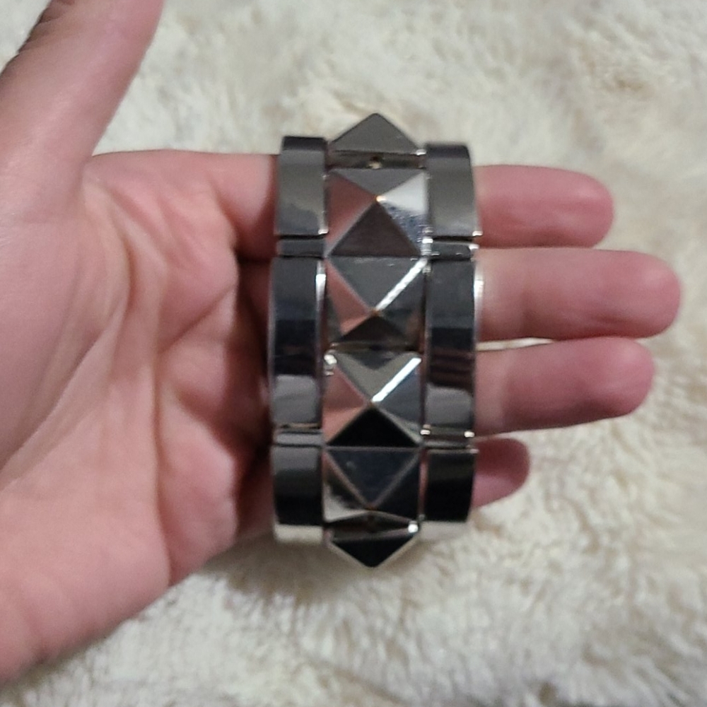 Bracelet - Picture 2 of 3